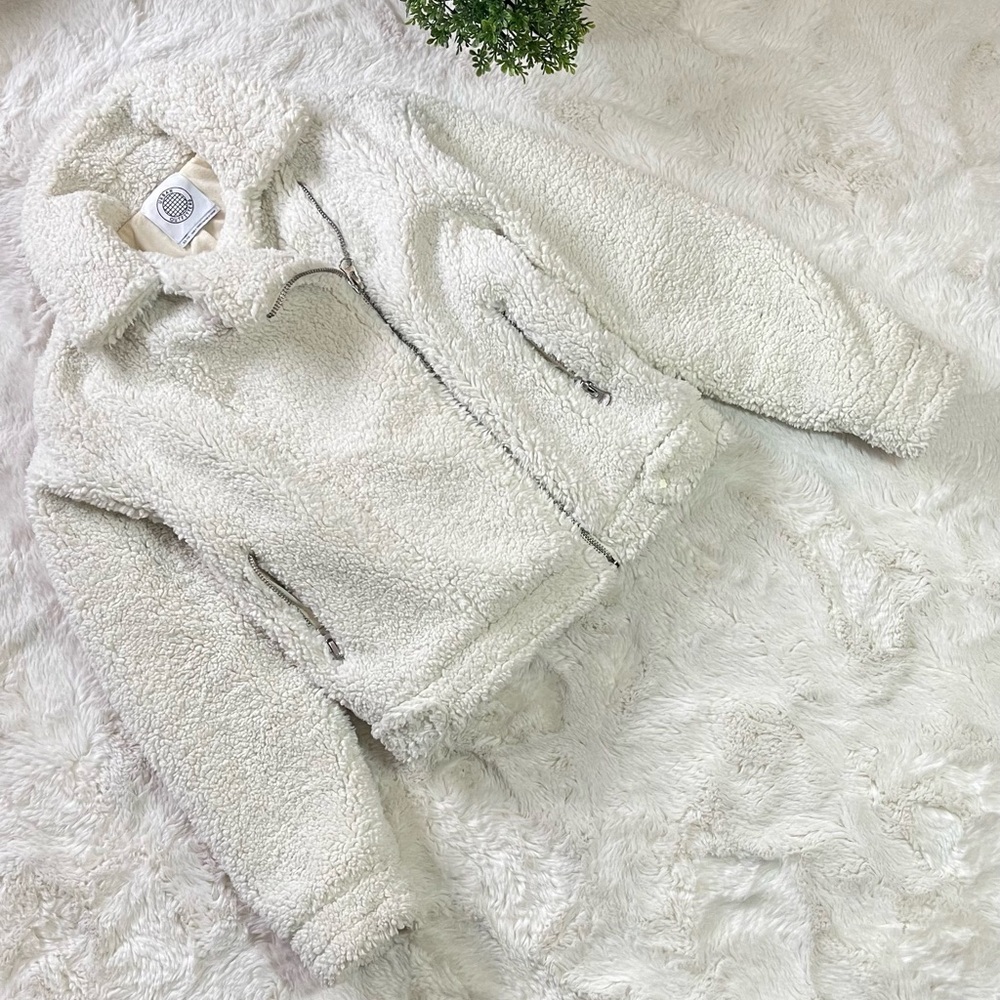 Urban Outfitters Clara Teddy Coat Jacket – White Faux Sherpa, Size XS